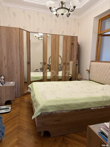 5-otaqlı mənzil, Bakıxanov qəs....