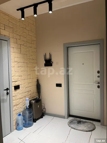 2-otaqlı yeni tikili, Saray qəs.,...