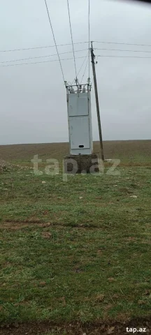 10000 sot torpaq sahəsi, Siyəzən...
