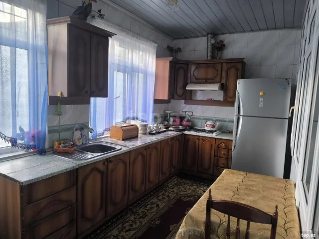 Həyət evi kirayə verilir, Şəki...