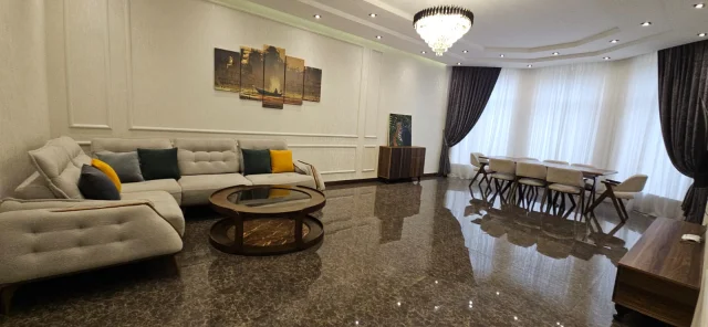Həyət/Bağ Evi, Villa Satılır