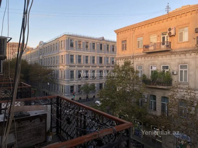 Mənzil Kirayə verilir