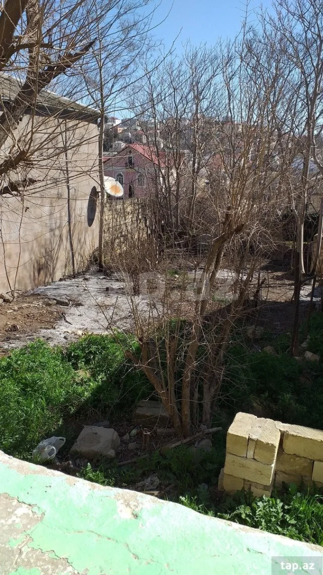 3 sot torpaq sahəsi, Badamdar qəs...